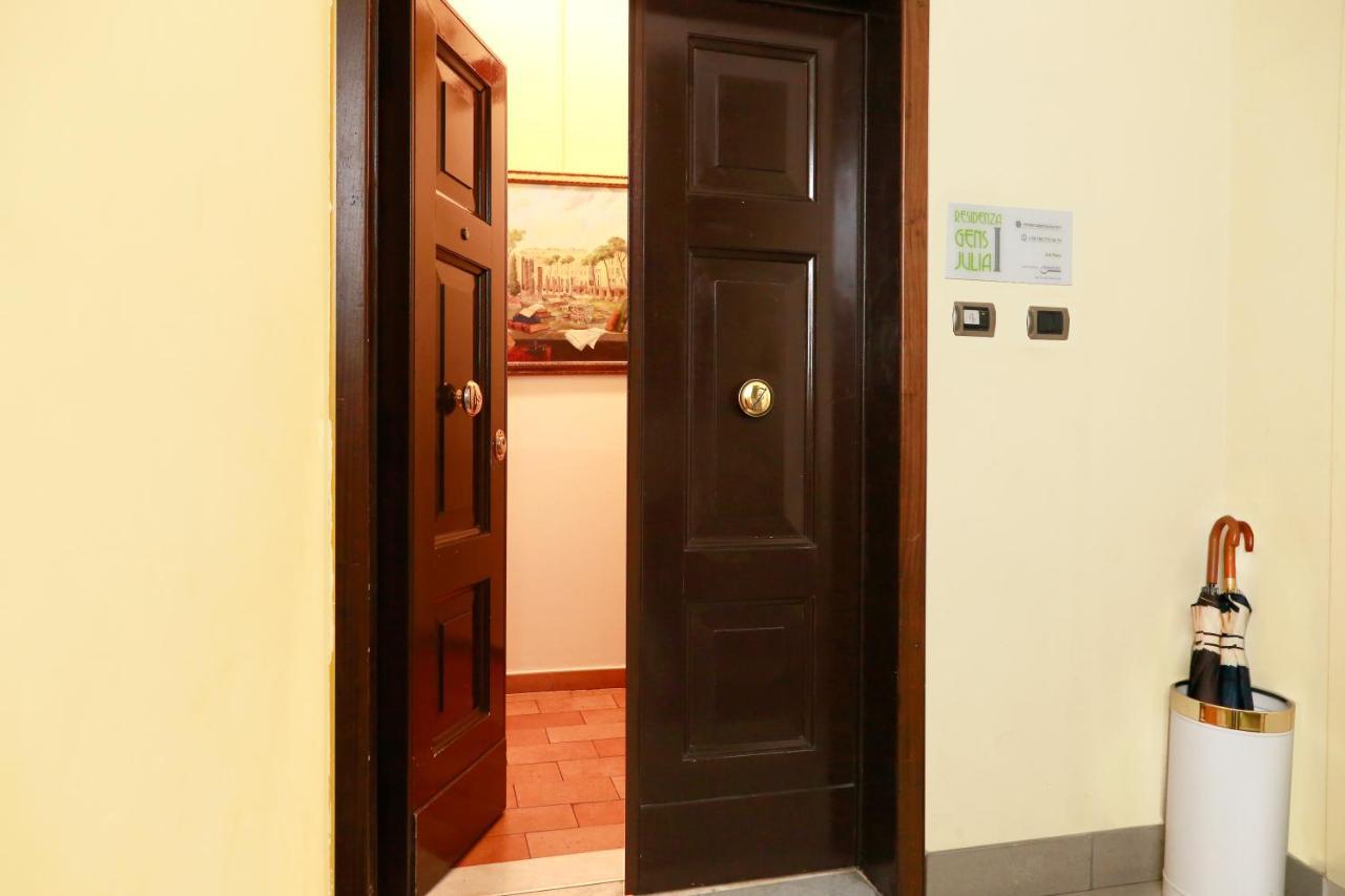 Residenza Gens Julia Bed & Breakfast Roma Eksteriør bilde