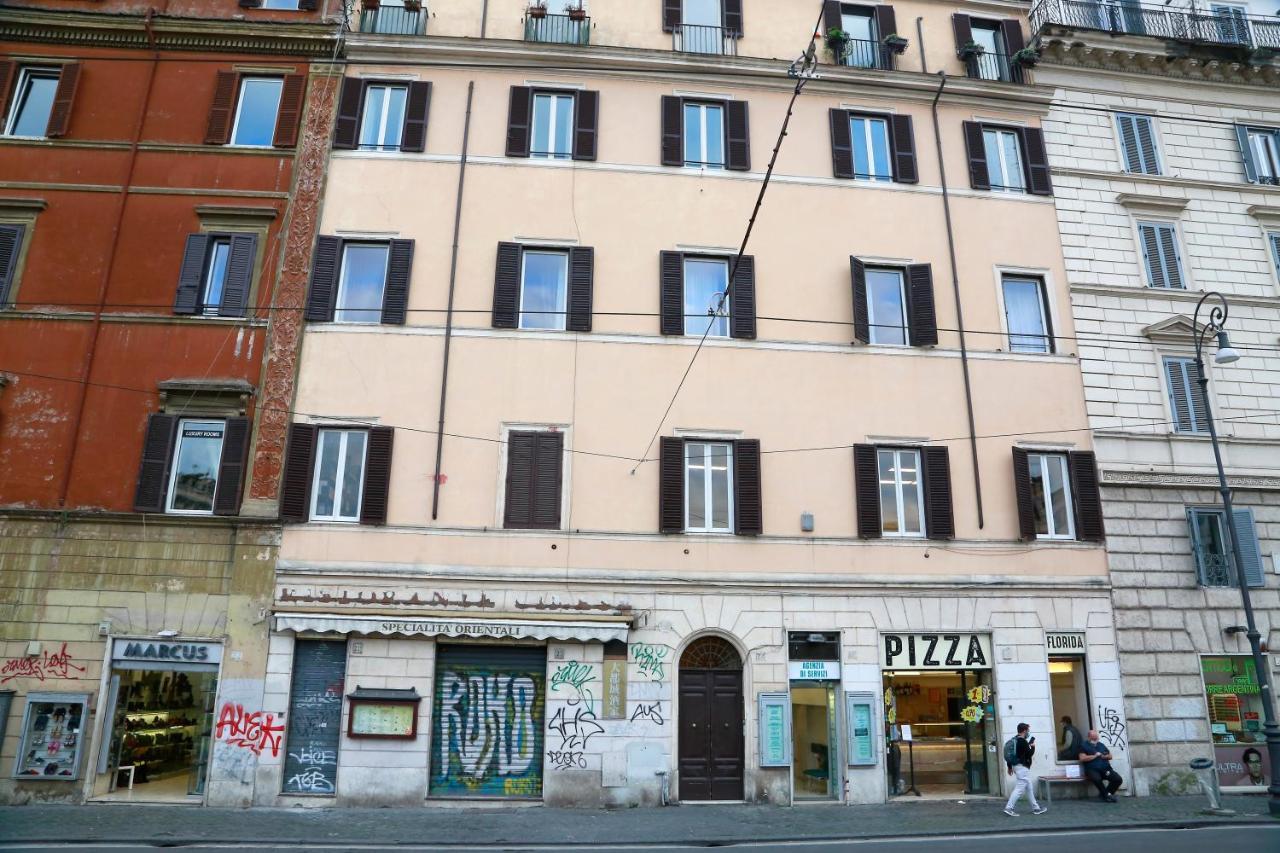 Residenza Gens Julia Bed & Breakfast Roma Eksteriør bilde